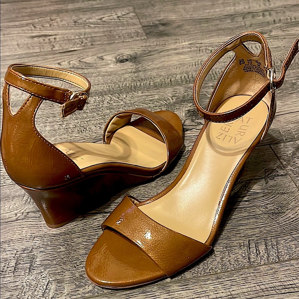 Naturalizer Brown Women's Wedge Sandals
